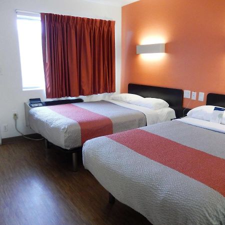 Motel 6-Clute, Tx Ngoại thất bức ảnh