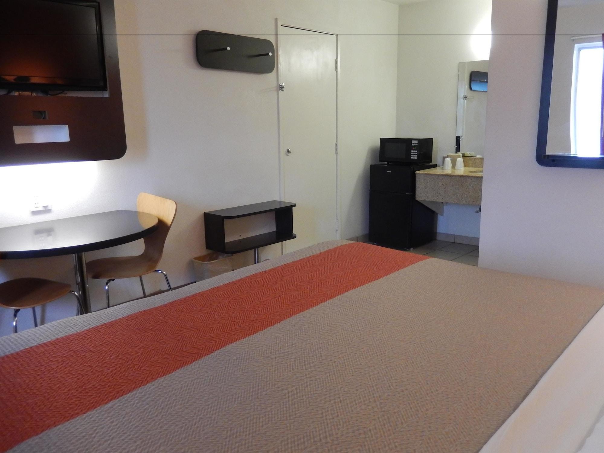Motel 6-Clute, Tx Ngoại thất bức ảnh