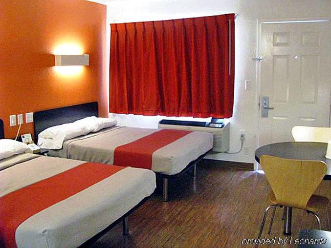 Motel 6-Clute, Tx Ngoại thất bức ảnh