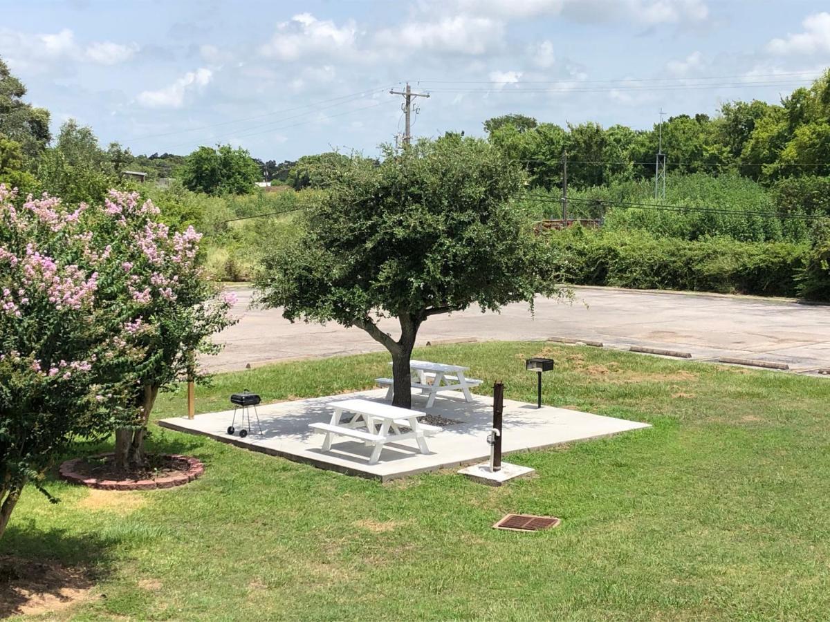 Motel 6-Clute, Tx Ngoại thất bức ảnh